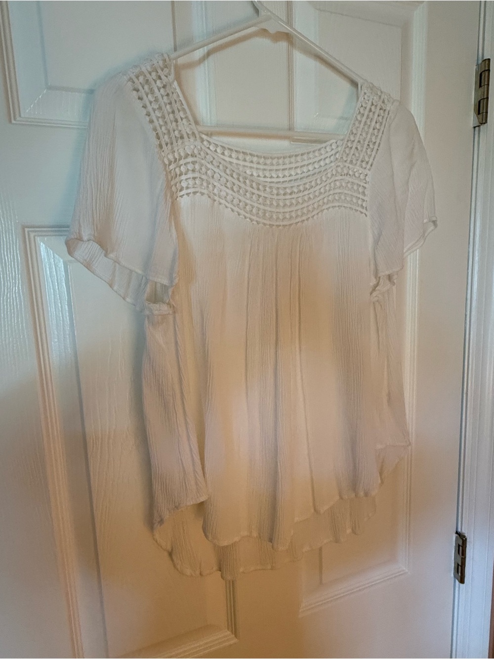 Women’s crochet lace short sleeve medium blouse
